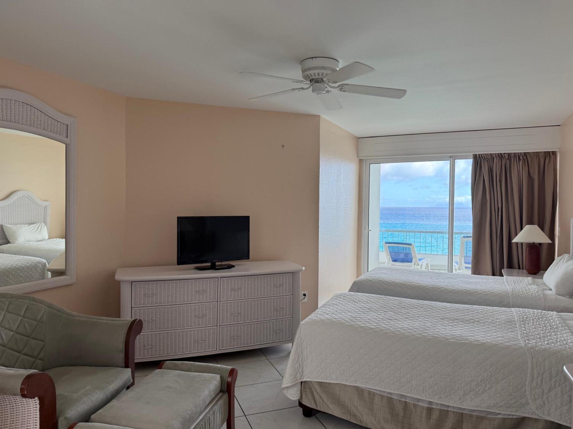 Sapphire Beach Club Resort Cupecoy  Екстер'єр фото
